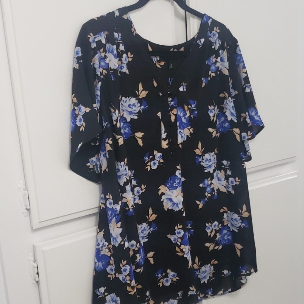 Blouse (flowy)